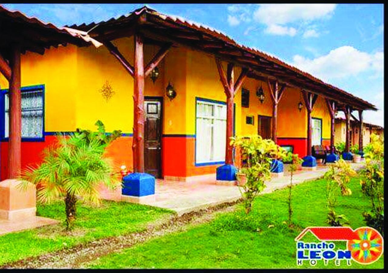 Hotel Rancho Leon Paquita Exterior foto